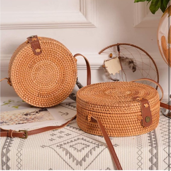 Round Rattan Bag - Picture 5 of 8